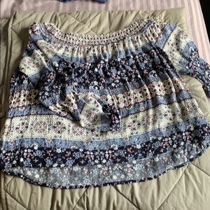 Off the shoulder patterned top!